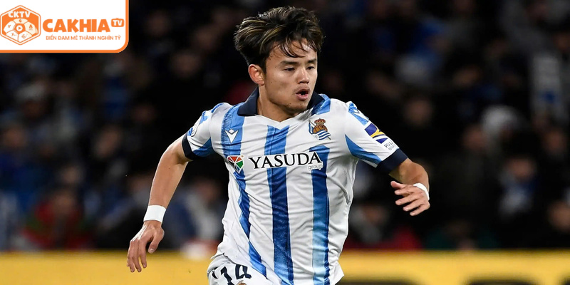 Takefusa Kubo trong màu áo trẻ Barcelona tại La Masia